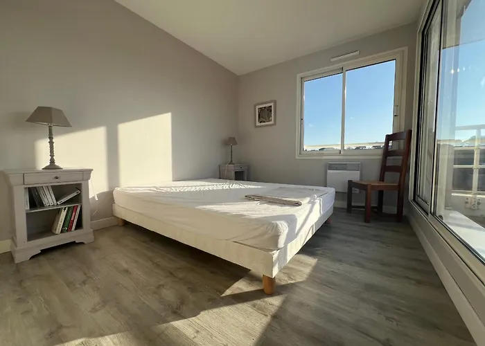 6 Pers Avec Terrasse 80 M², Hyper Centre, A 50m, 296 Bd De La Plage, - Fr-1-474-148